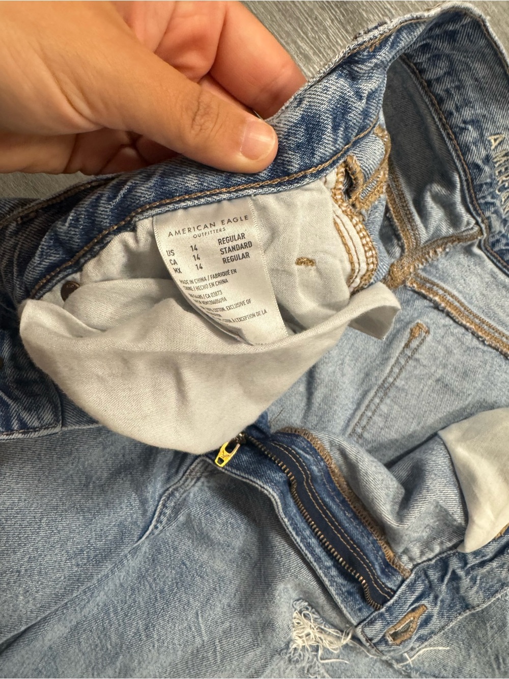 Light Blue Distressed Women’s American Eagle Jeans - Picture 8 of 9